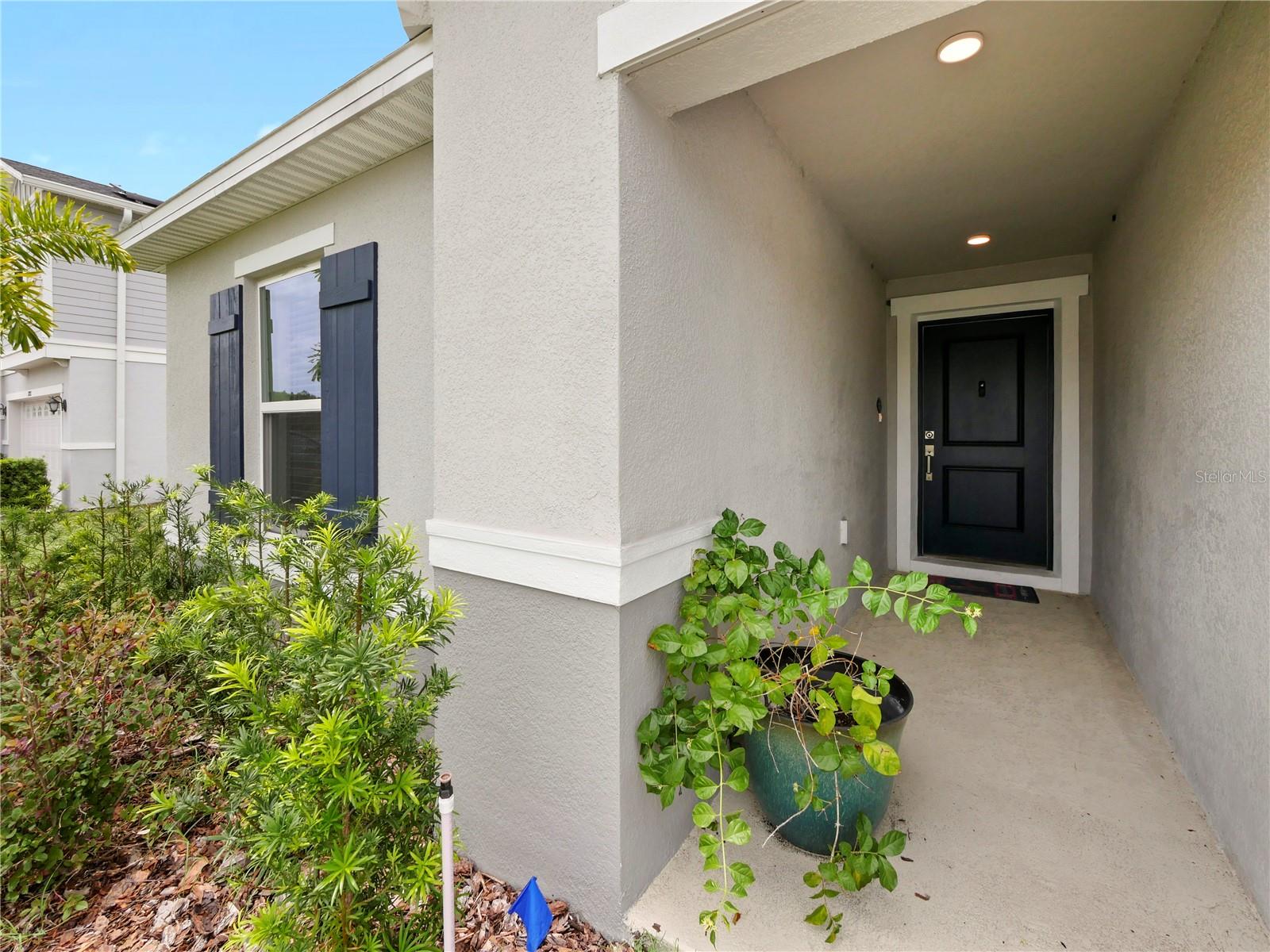2894 Mosshire Cir Property Photo 2