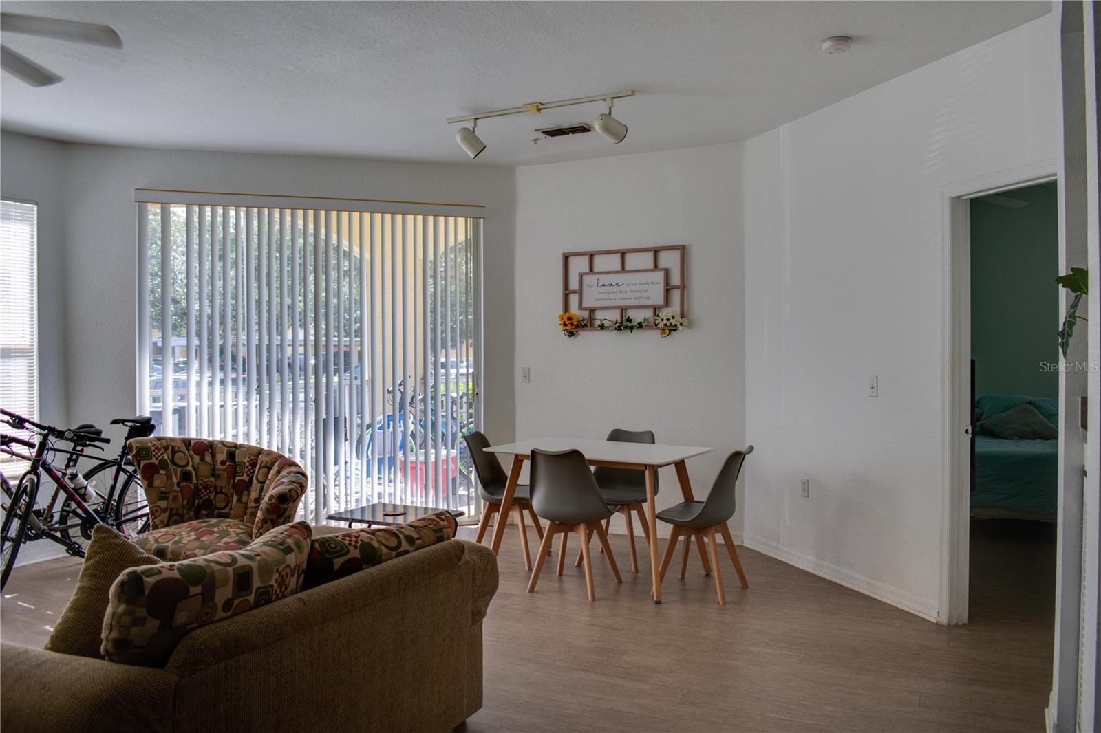 1100 Lake Shadow Cir #2101 Property Photo 6
