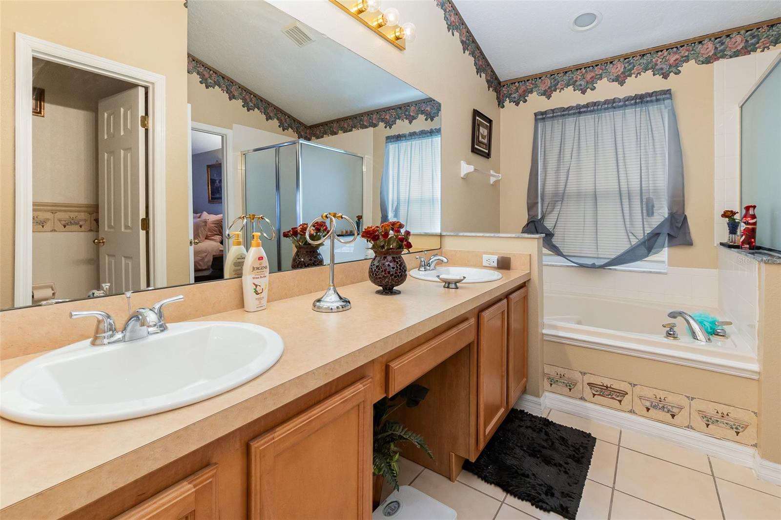 170 Thornbury Dr Property Photo 15
