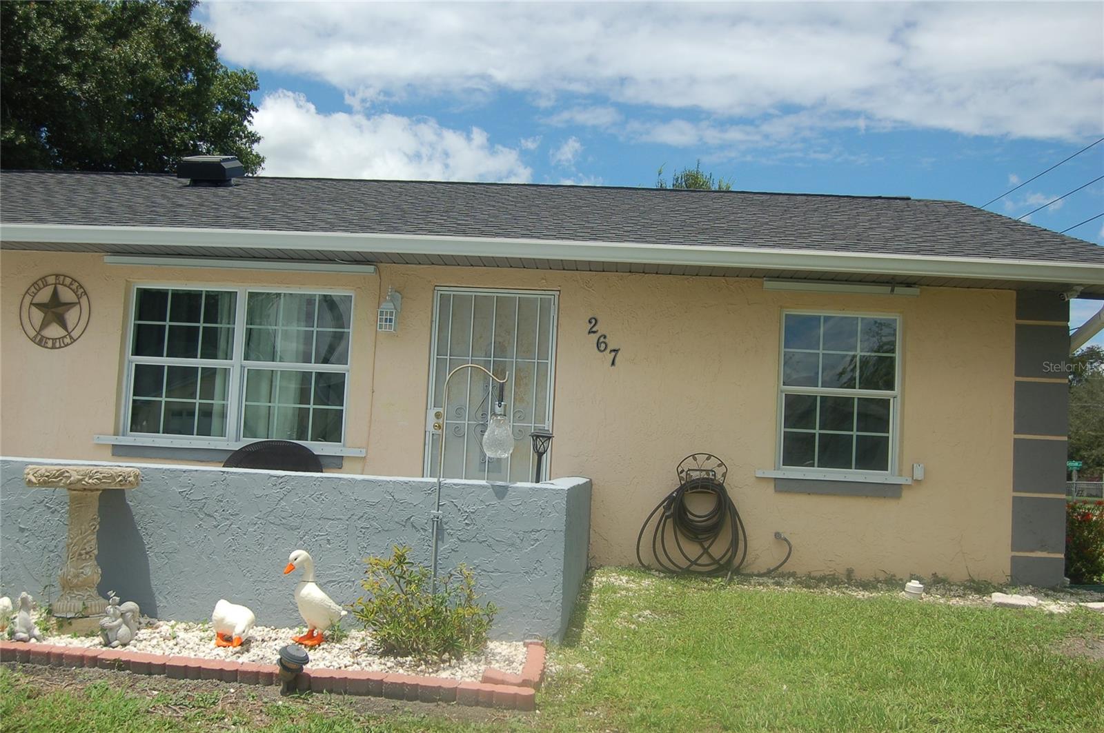 267 Cranbrook Dr Property Photo 3