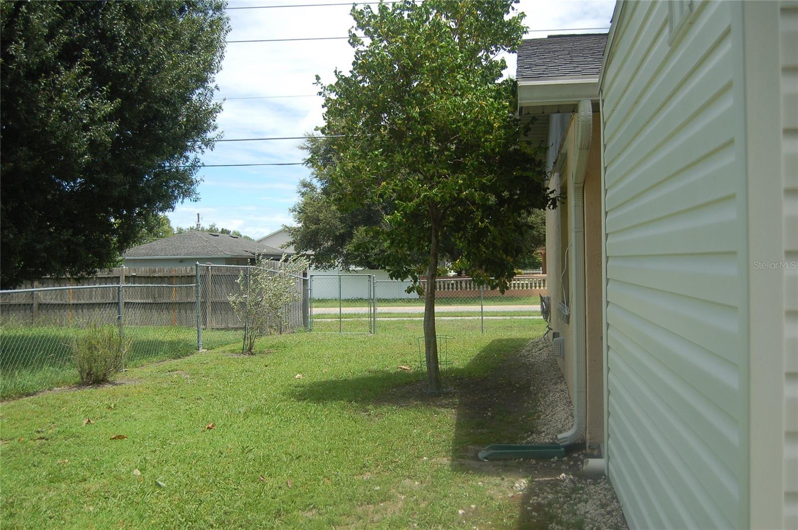 267 Cranbrook Dr Property Photo 23