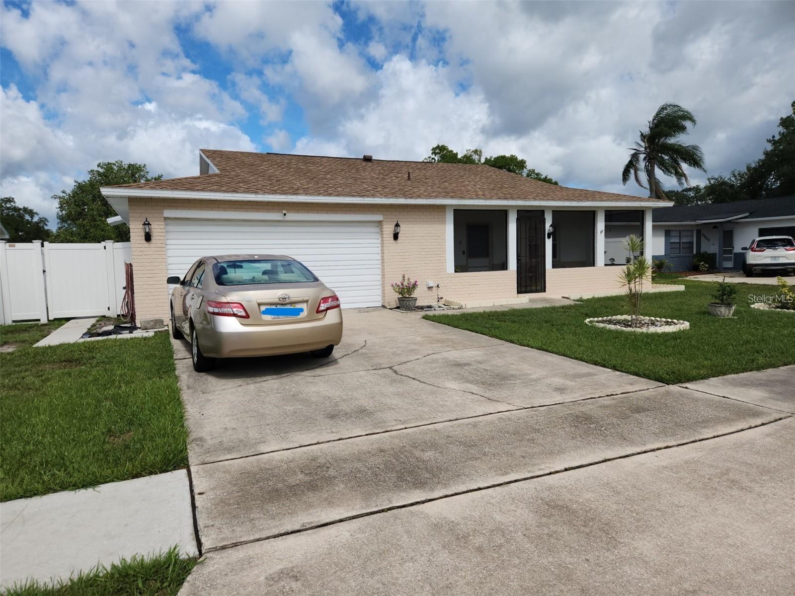 2518 Bowmer Dr Property Photo 2