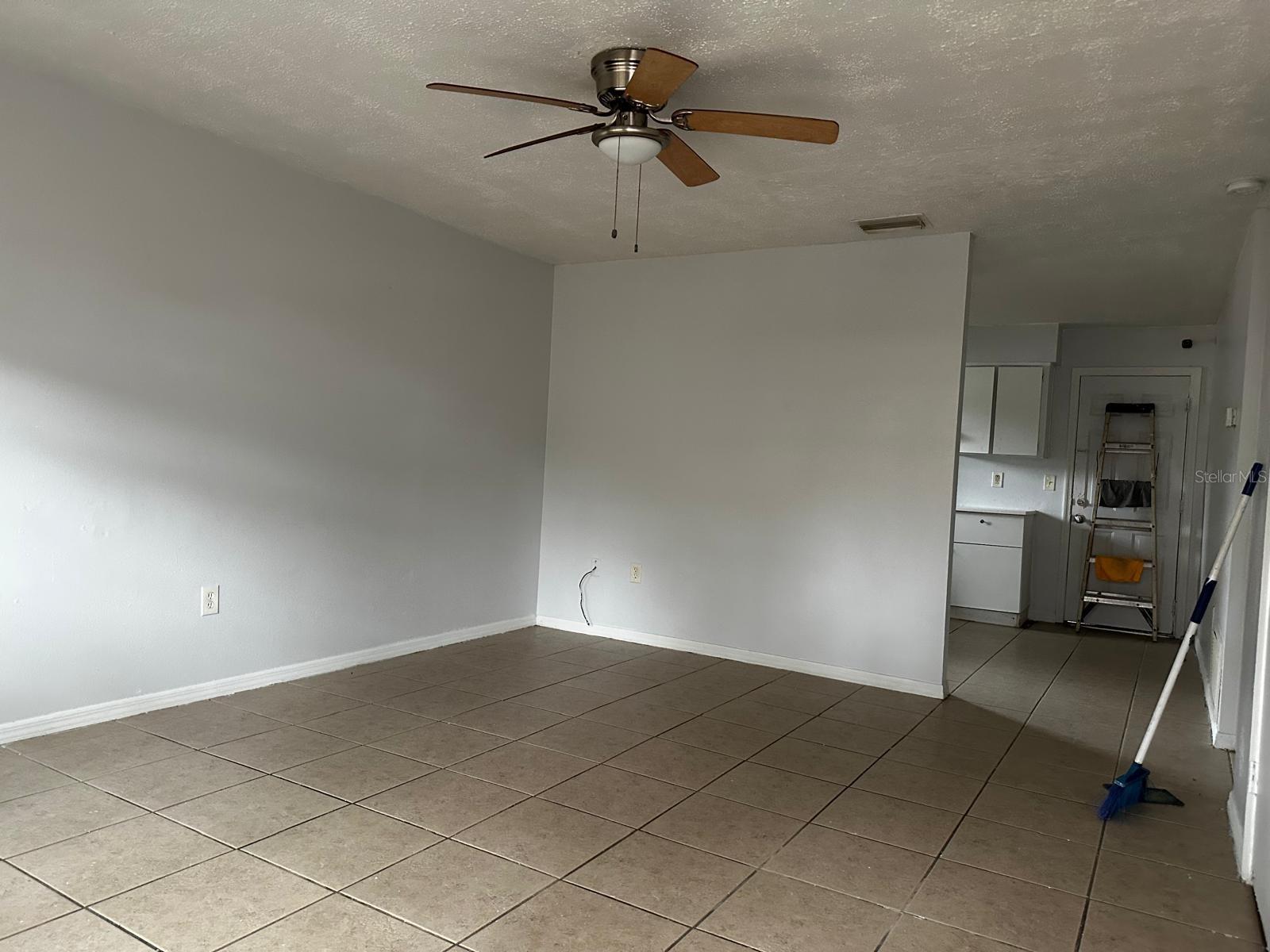 1020 Birchwood Ct #1,2 Property Photo 3