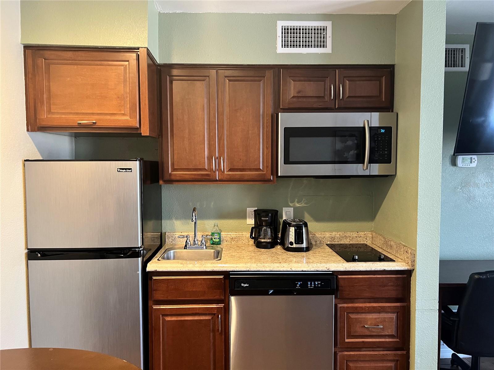 3100 Parkway Blvd #611 Property Photo 4