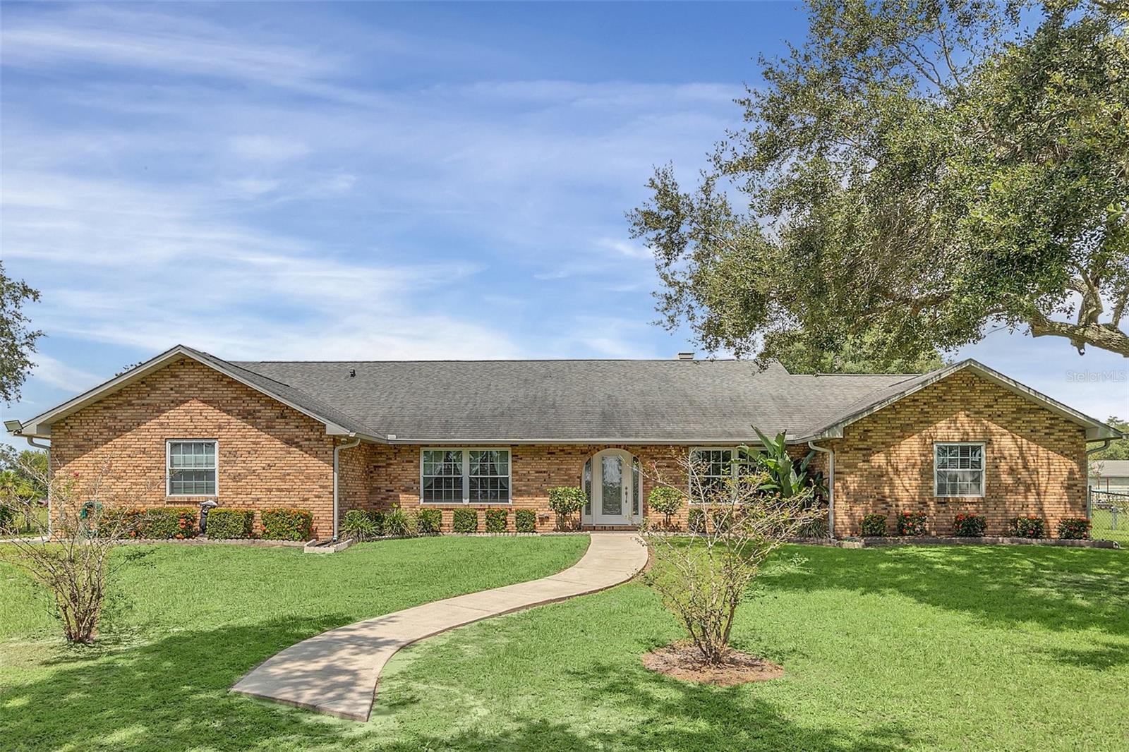 4147 Boggy Creek Rd Property Photo 1