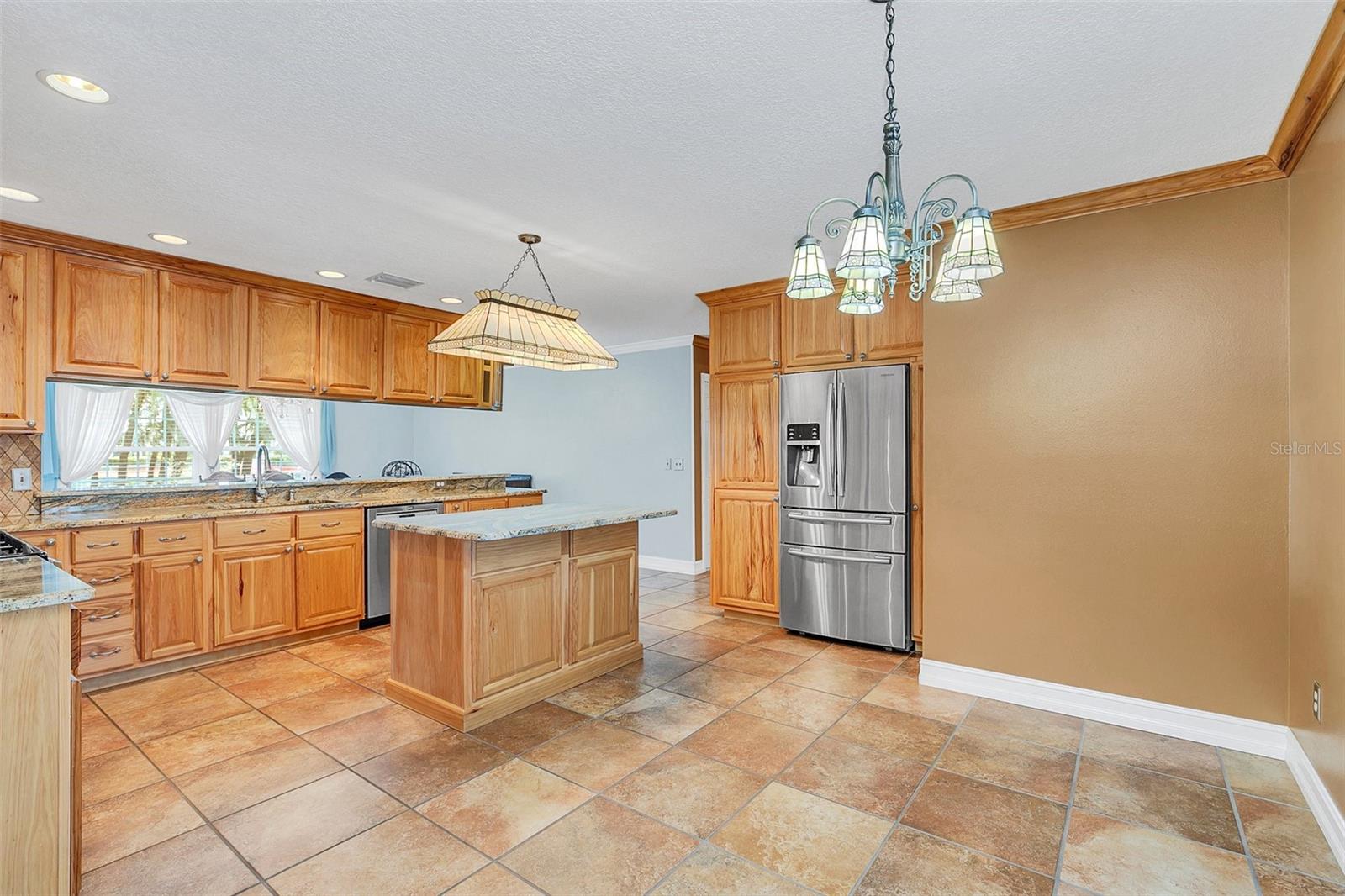 4147 Boggy Creek Rd Property Photo 9