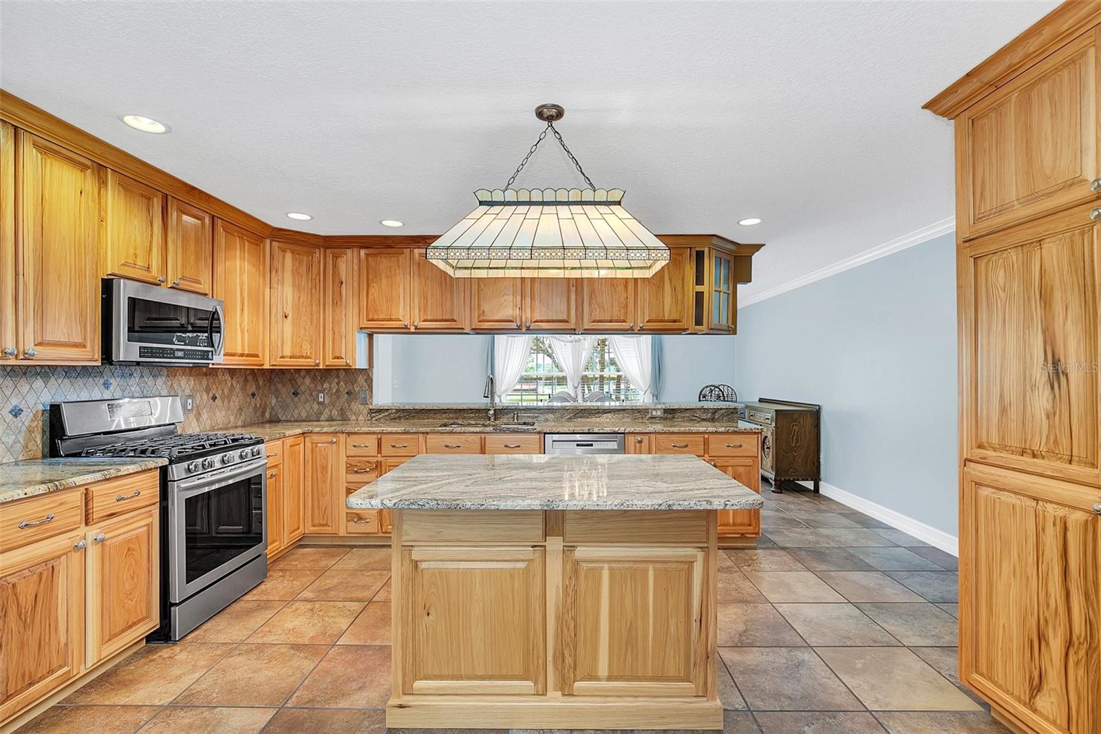 4147 Boggy Creek Rd Property Photo 11