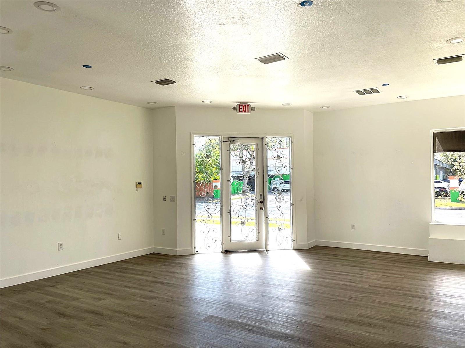 3001 Michigan Ave Property Photo 26