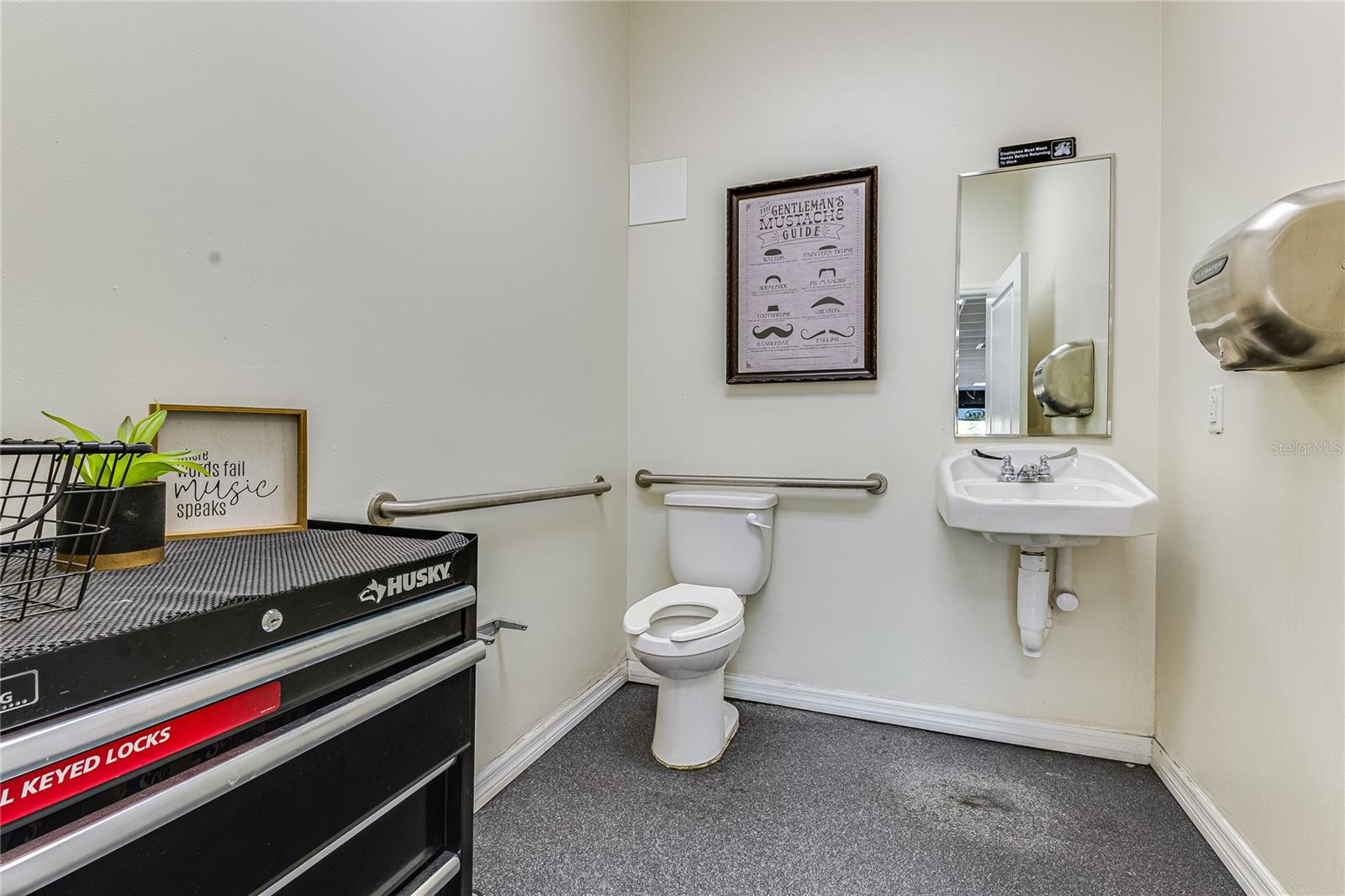 4473 W Vine St W Property Photo 20