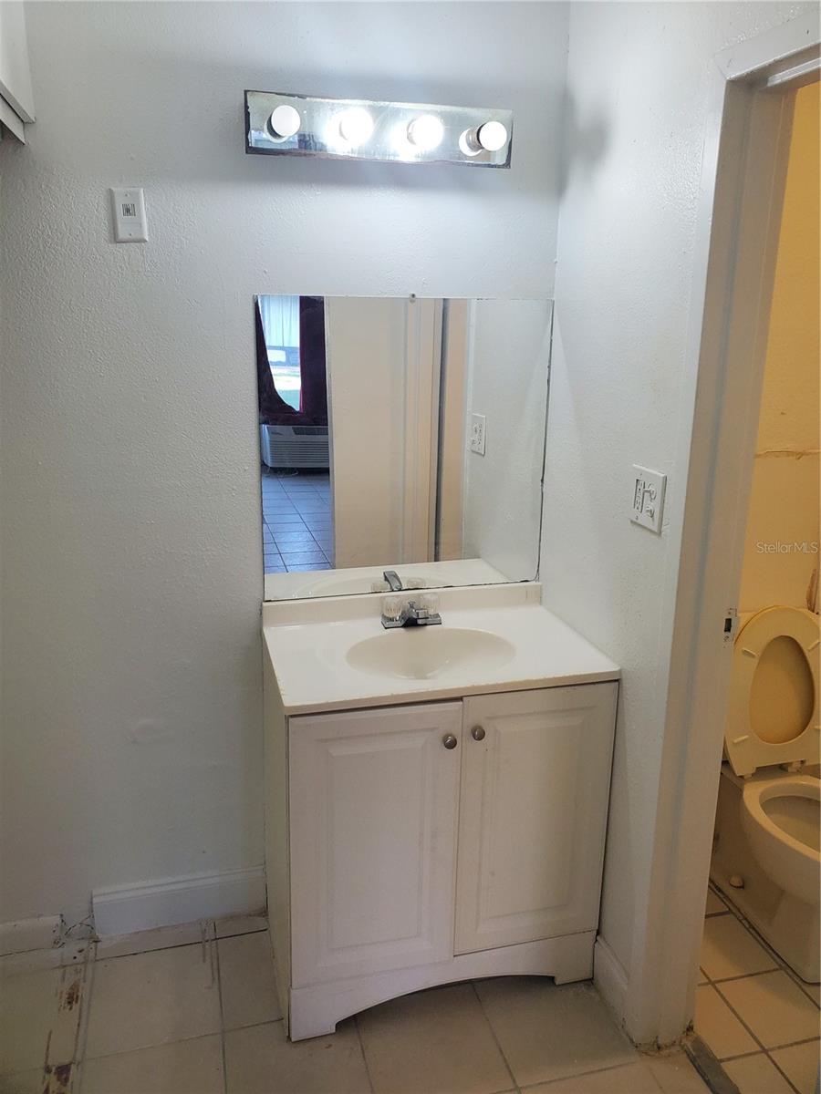 7900 S Orange Blossom Trl #1120 Property Photo 10