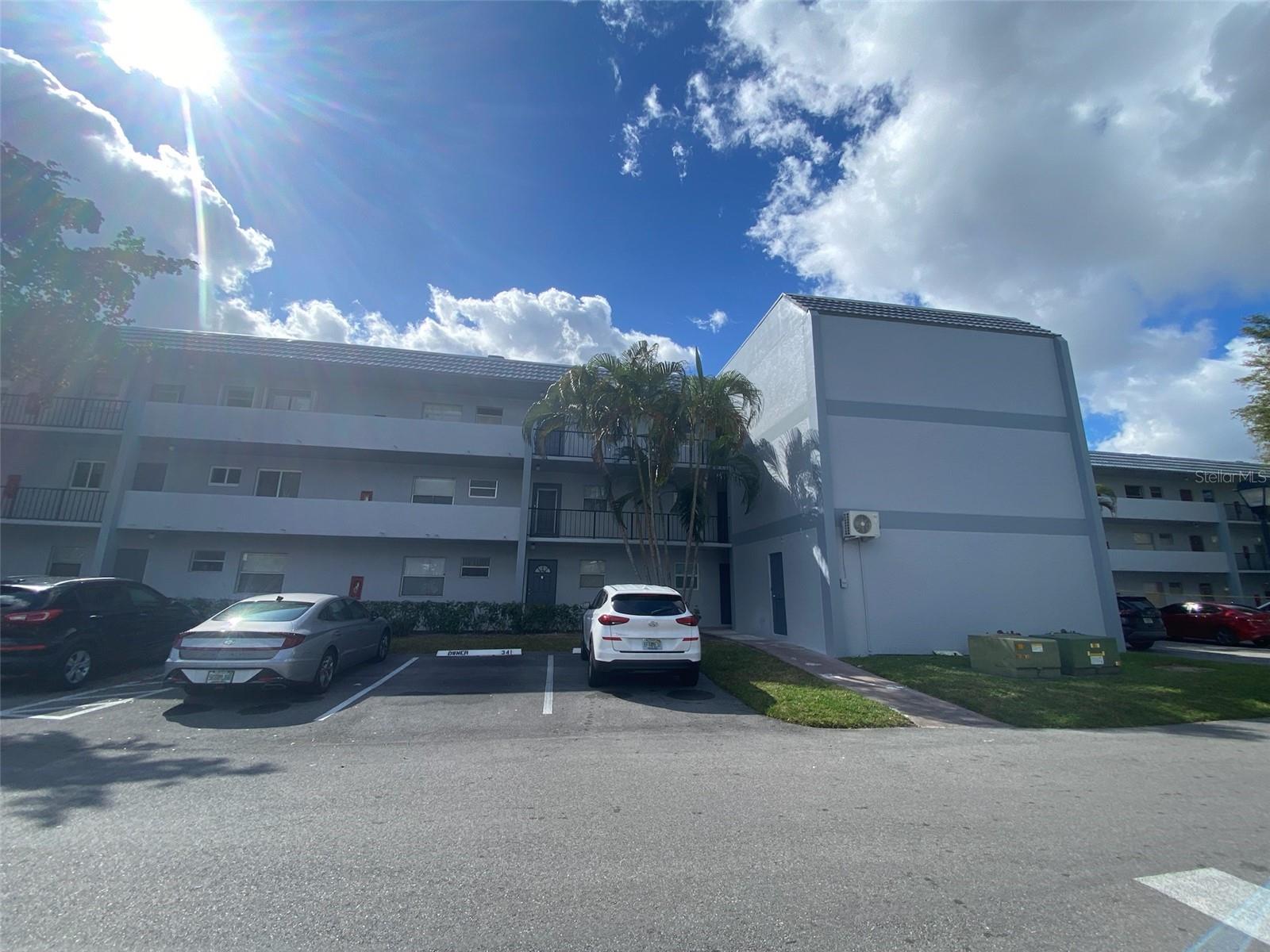 8350 Sands Point Blvd #205e Property Photo