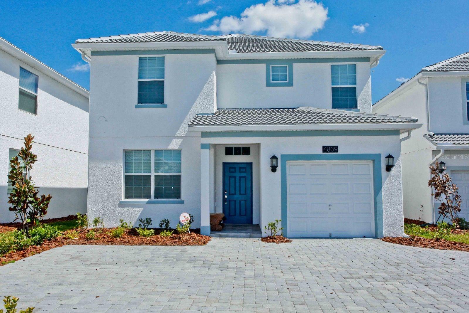 4839 KINGS CASTLE CIR Property Photo 1