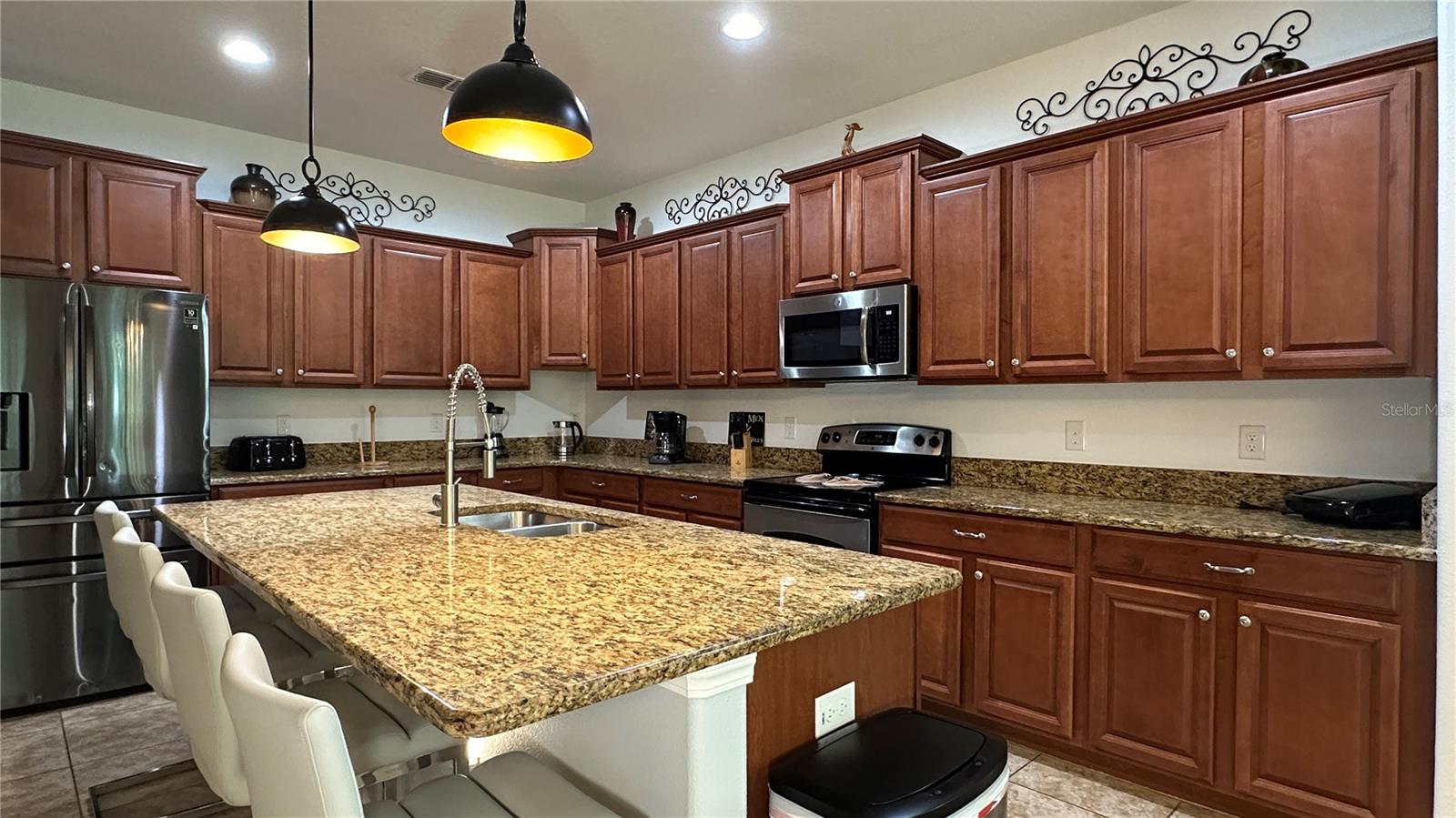8860 Candy Palm Rd Property Photo 2