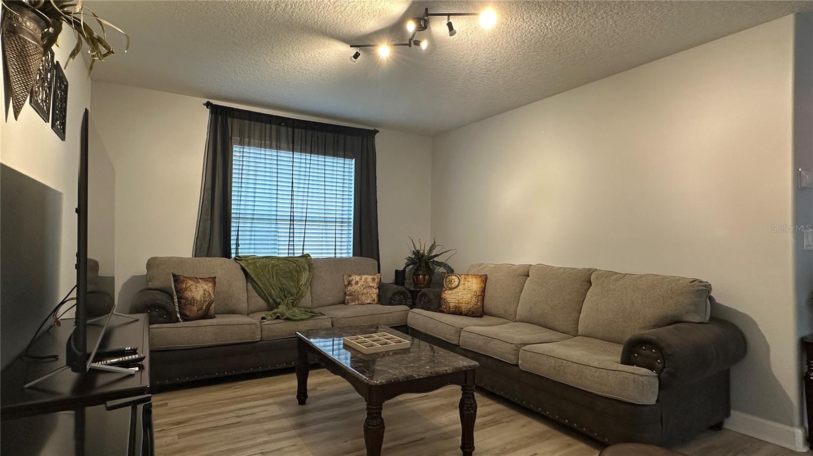 8860 Candy Palm Rd Property Photo 33