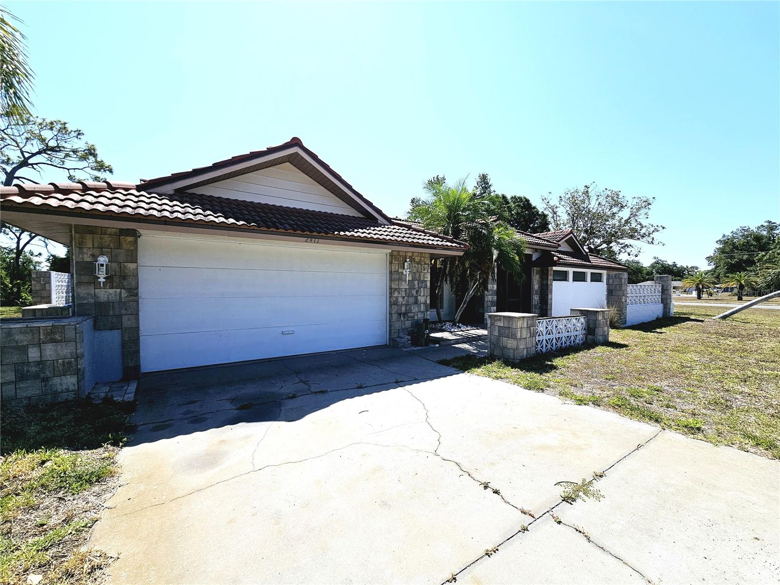 2411 Belle Rd Property Photo 1