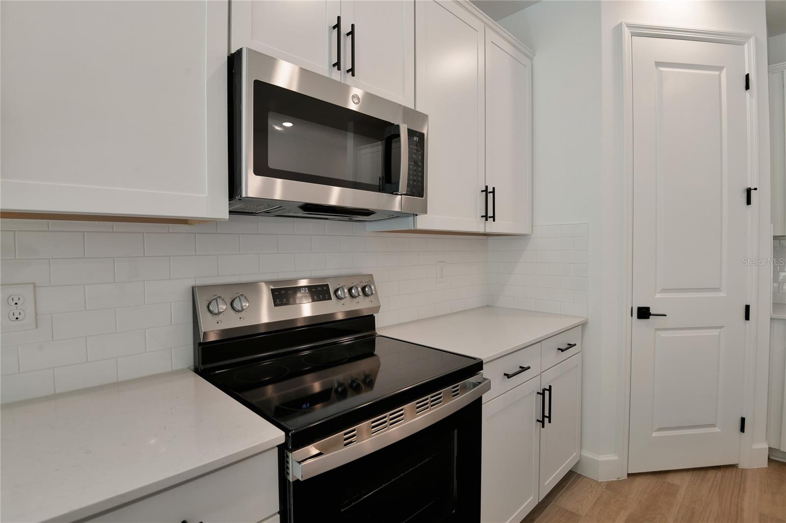 4064 Bannock Ave Property Photo 4