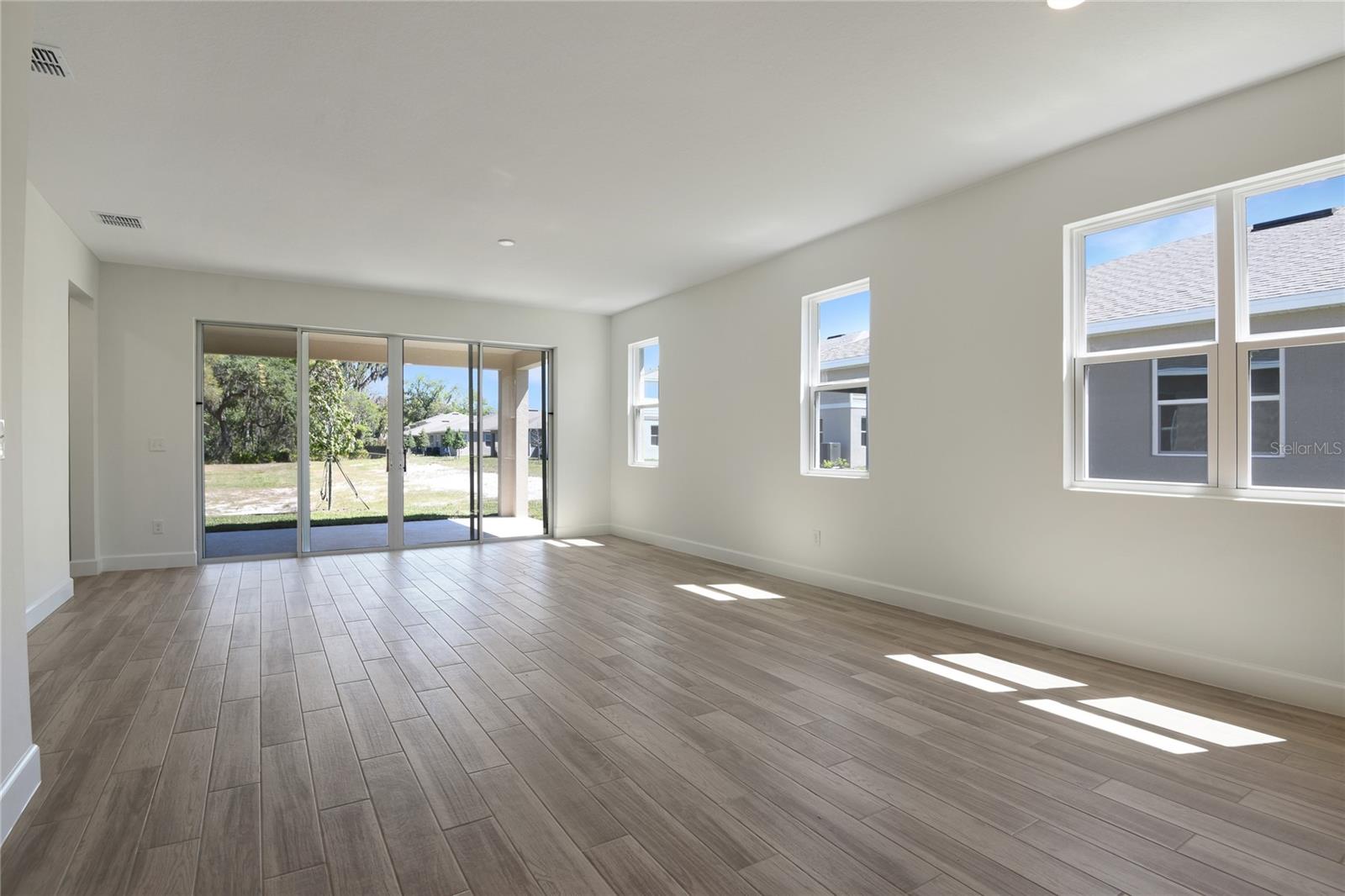 4064 Bannock Ave Property Photo 6