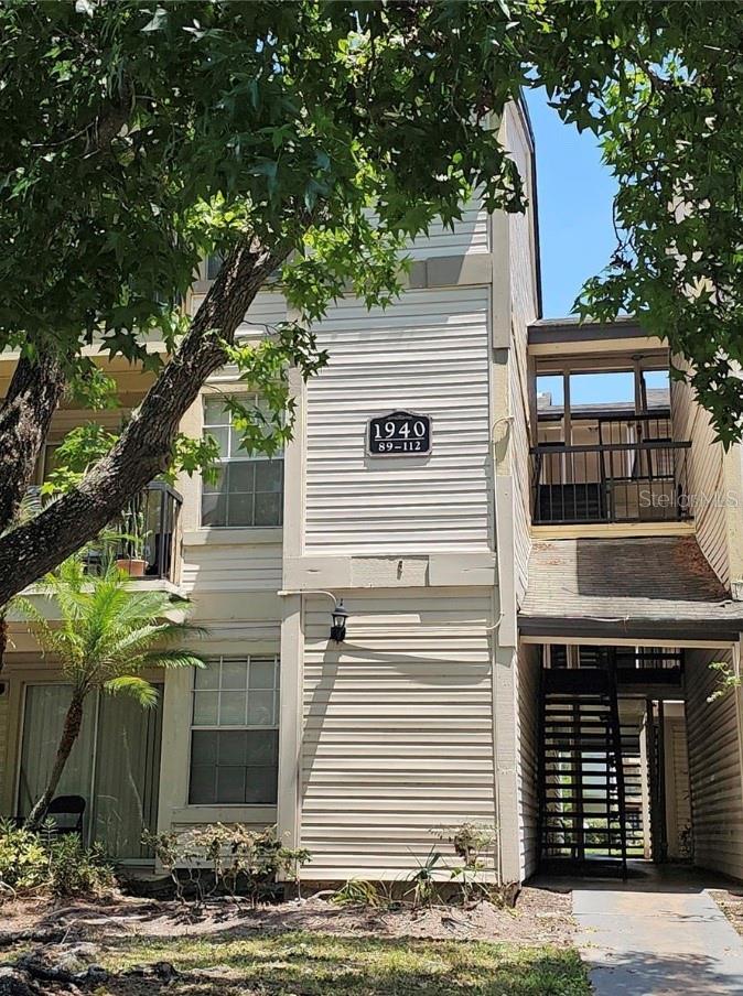 1940 Lake Atriums Cir #94 Property Photo 1