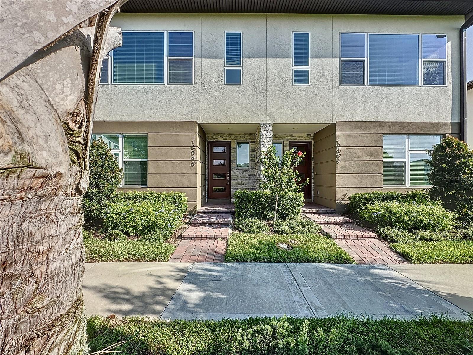 10090 SUNNIFA ALY Property Photo 1