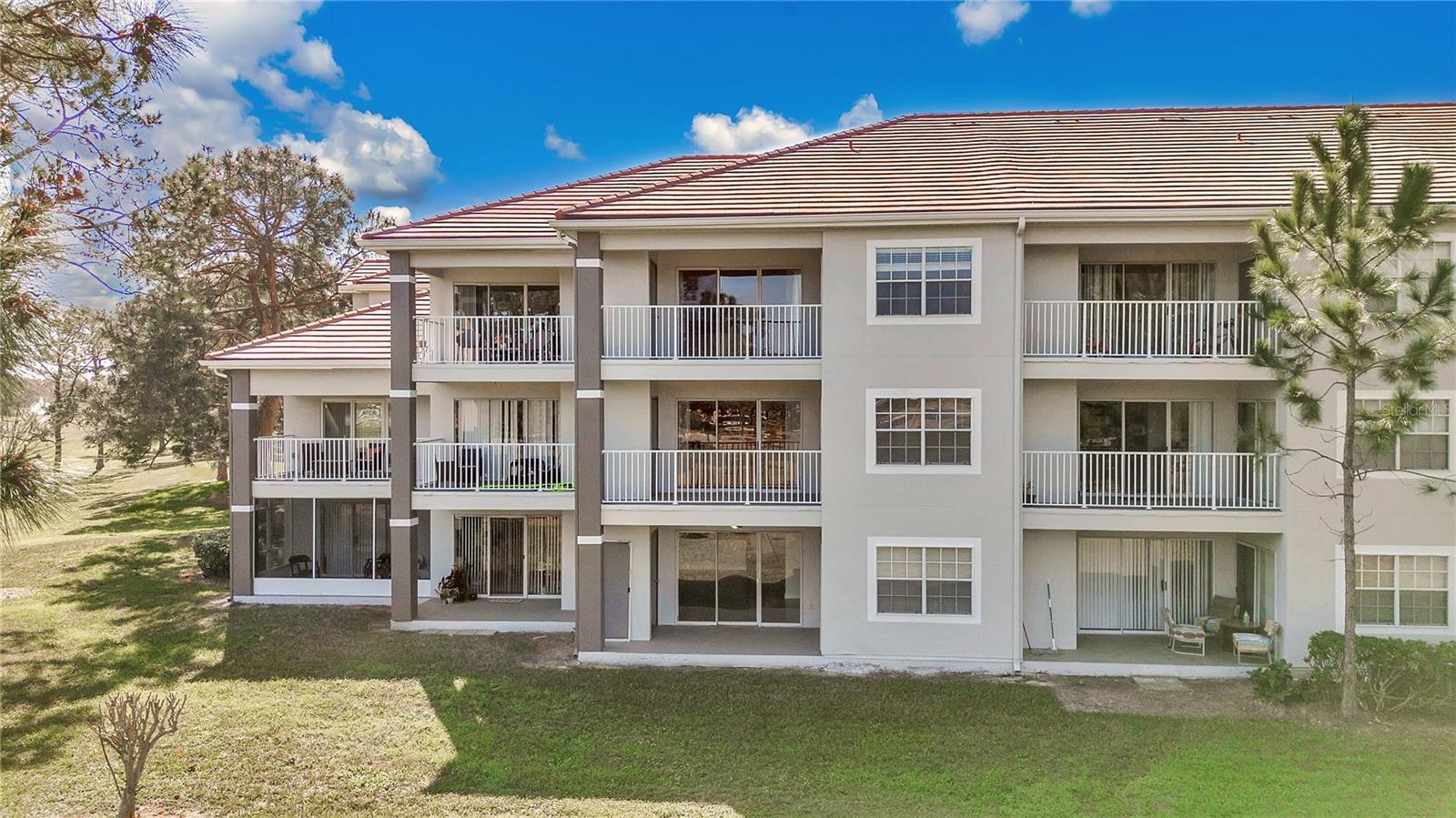 13953 Fairway Island Dr #616 Property Photo