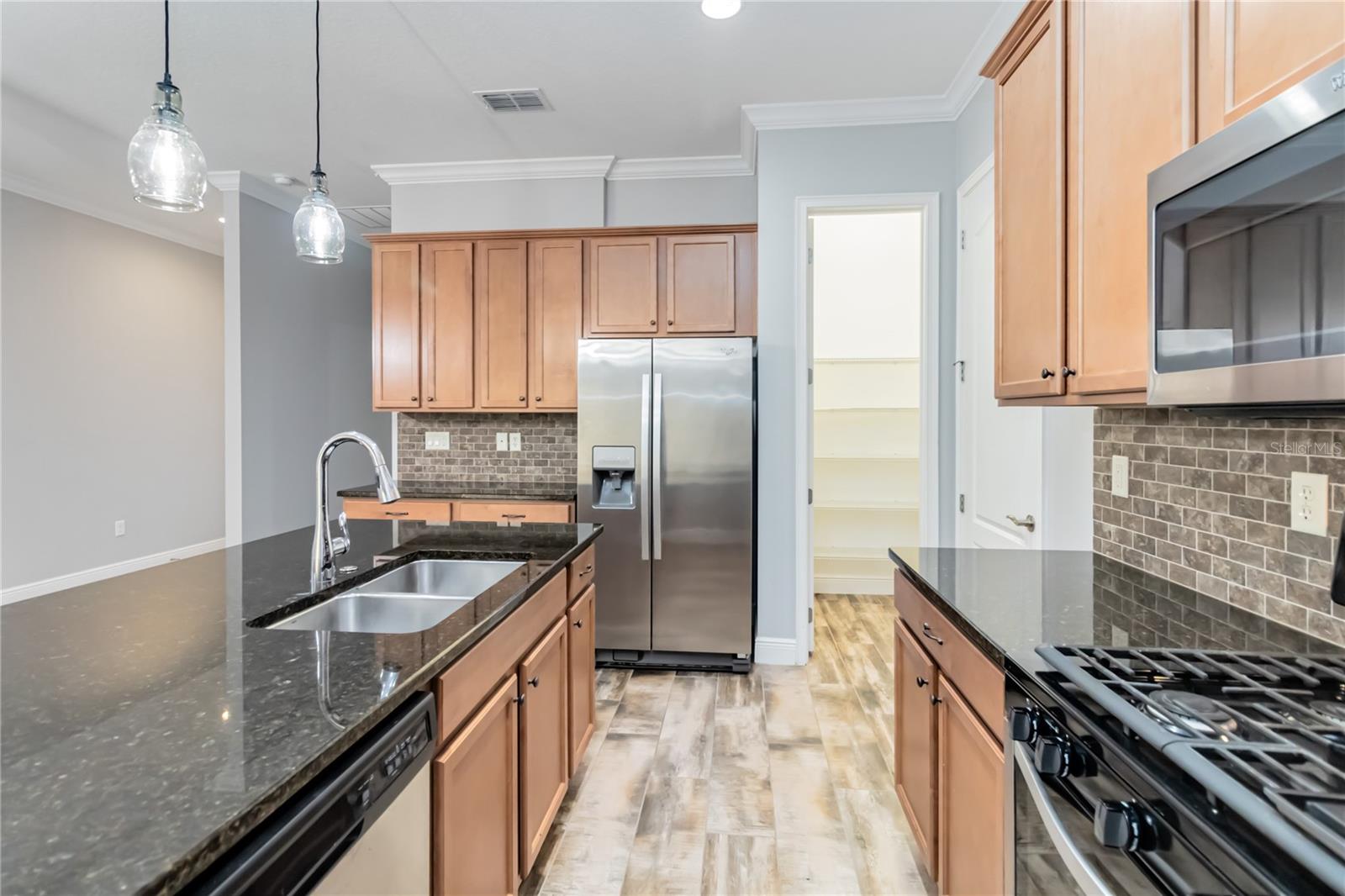 2482 Yellow Brick Rd Property Photo 17