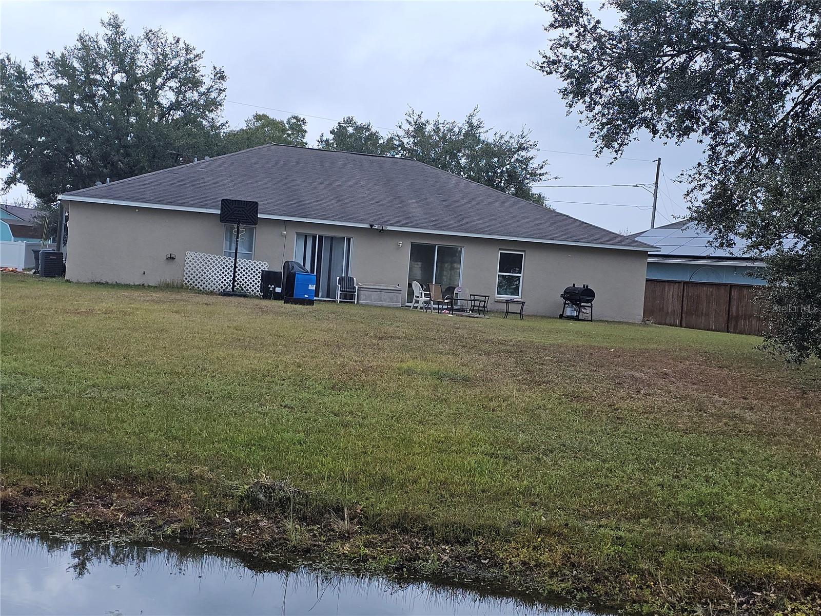 738-740 Camel Ct Property Photo 4