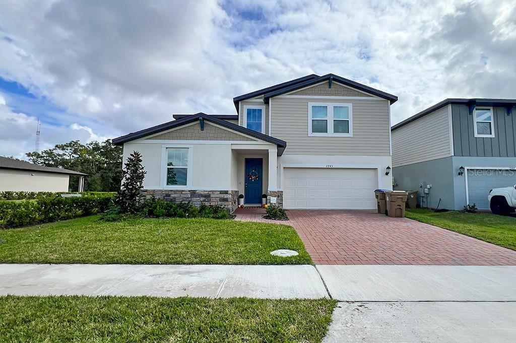 2943 Sunstar Dr Property Photo