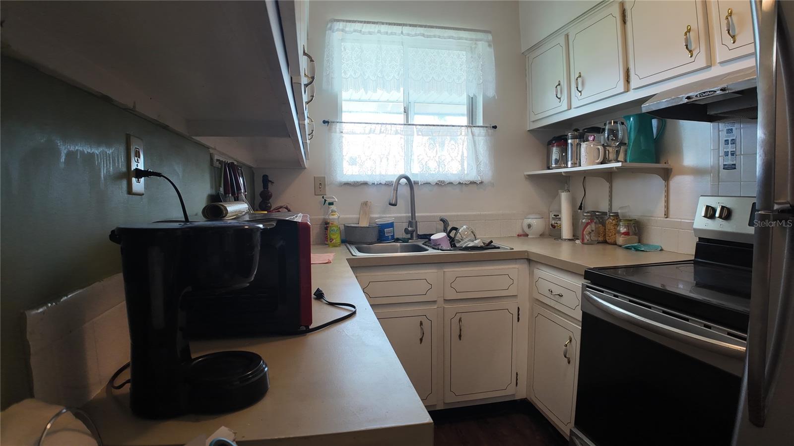 1600 W Lake Parker Dr #b23 Property Photo 19