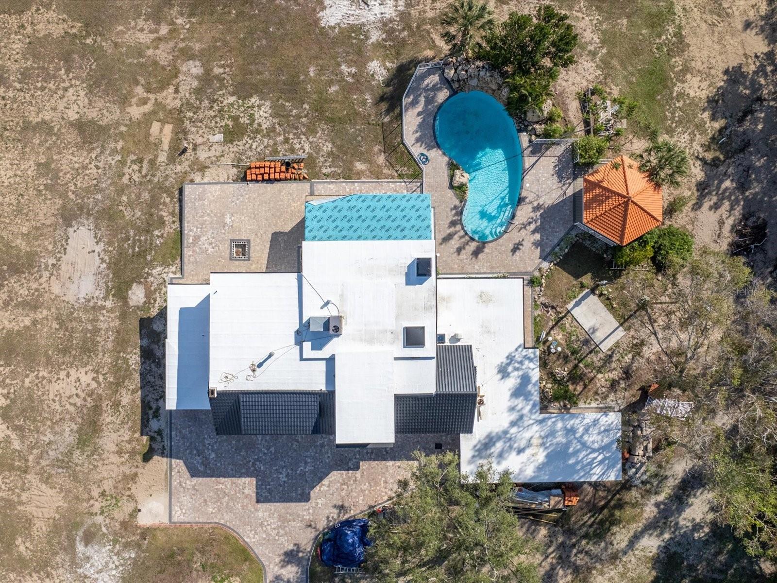 406 Masterpiece Rd Property Photo 16