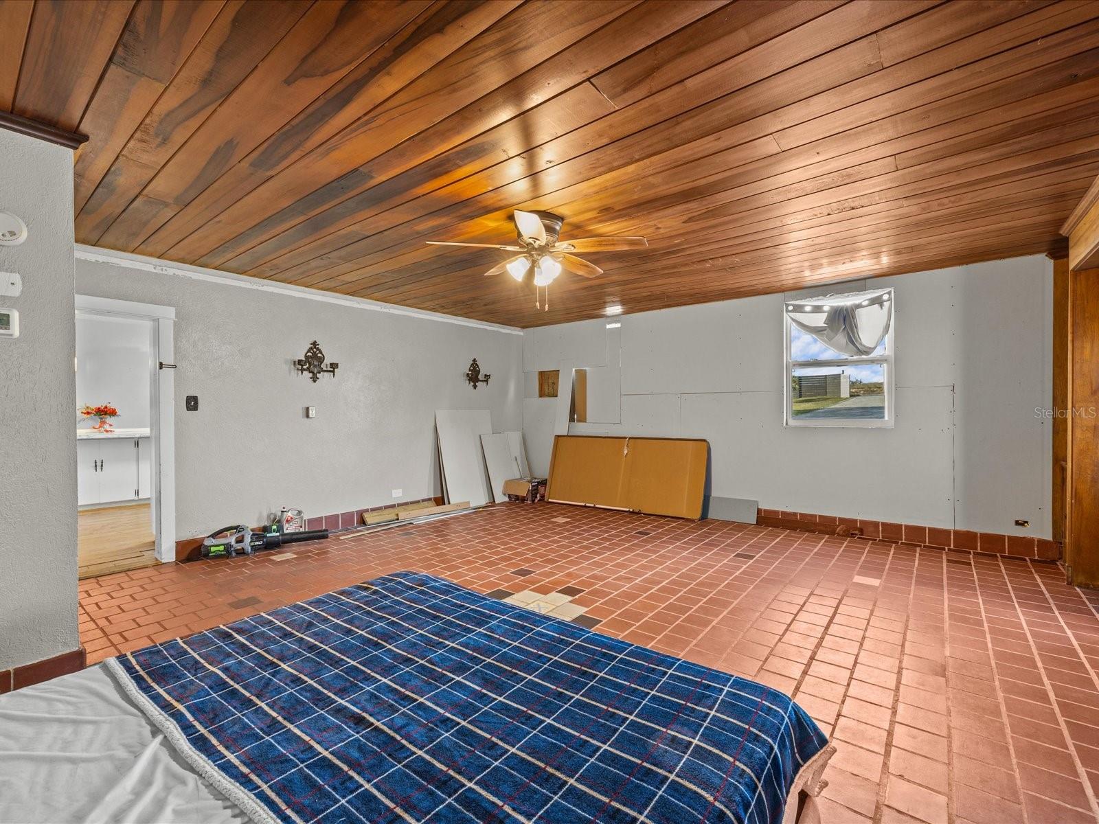 406 Masterpiece Rd Property Photo 42