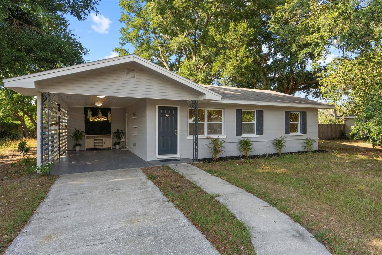 607 Walnut Dr Property Photo