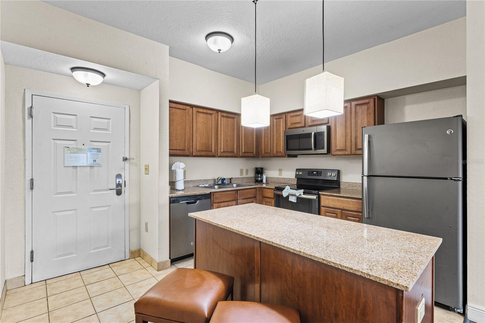 12544 Floridays Resort Dr Property Photo 10