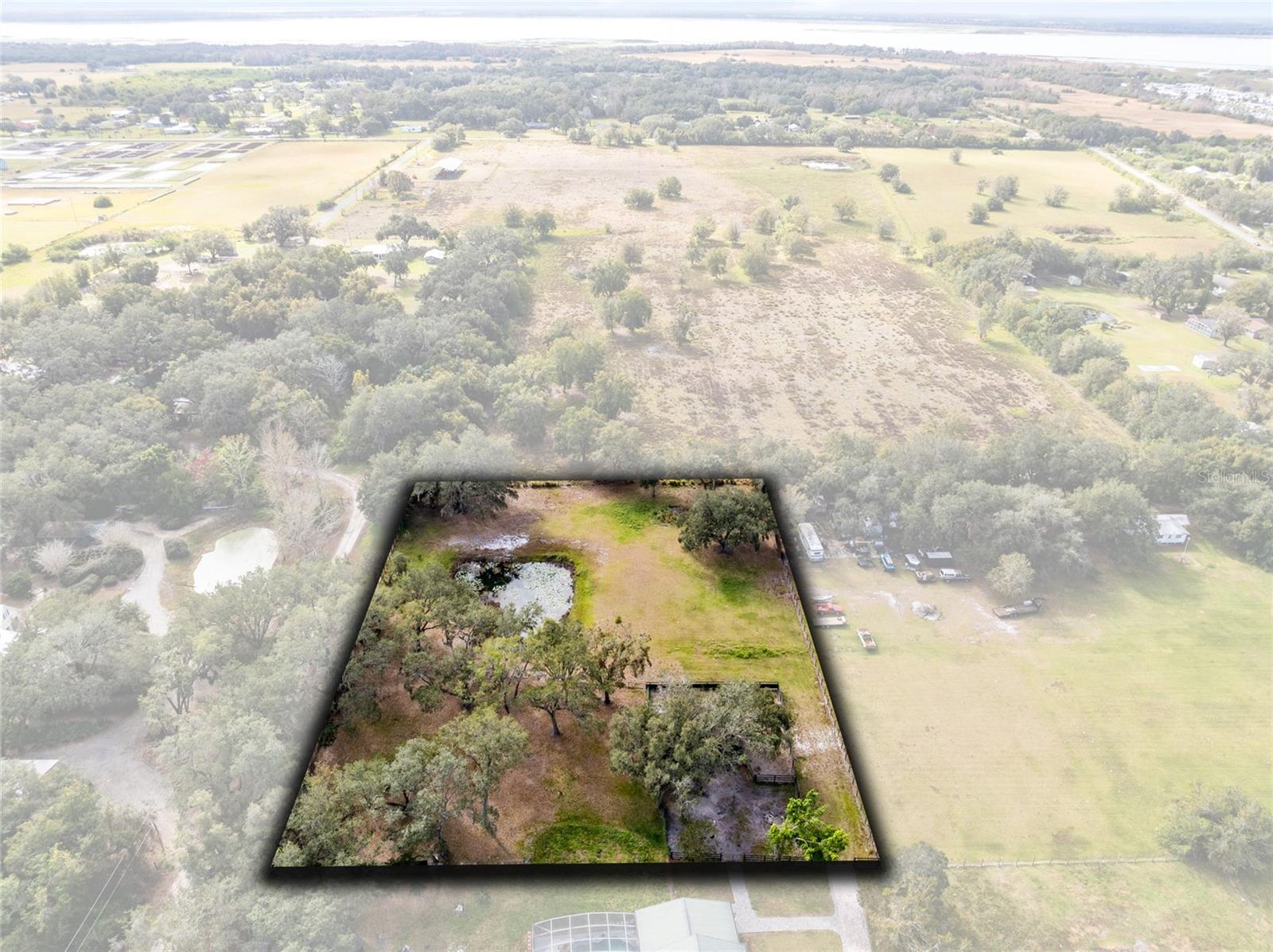 Seminole Rd Property Photo 5