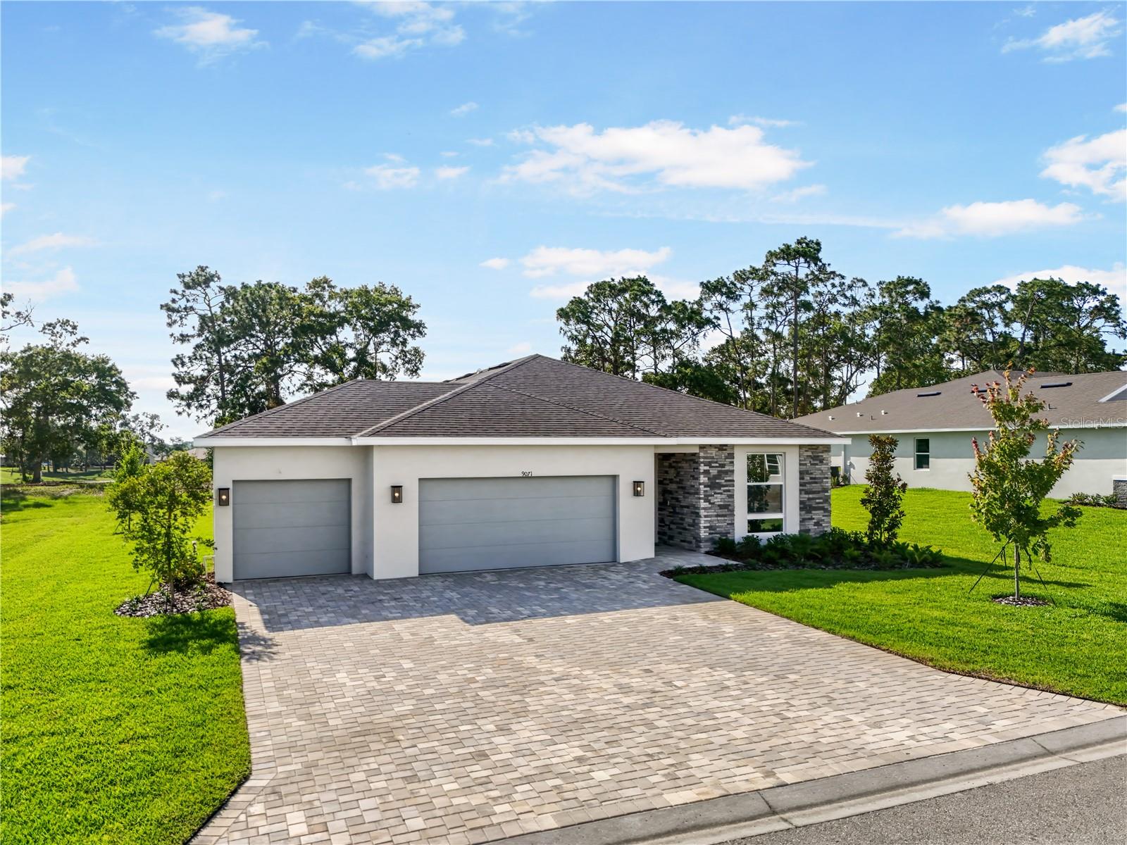 9071 PLAYERS DR Property Photo 1
