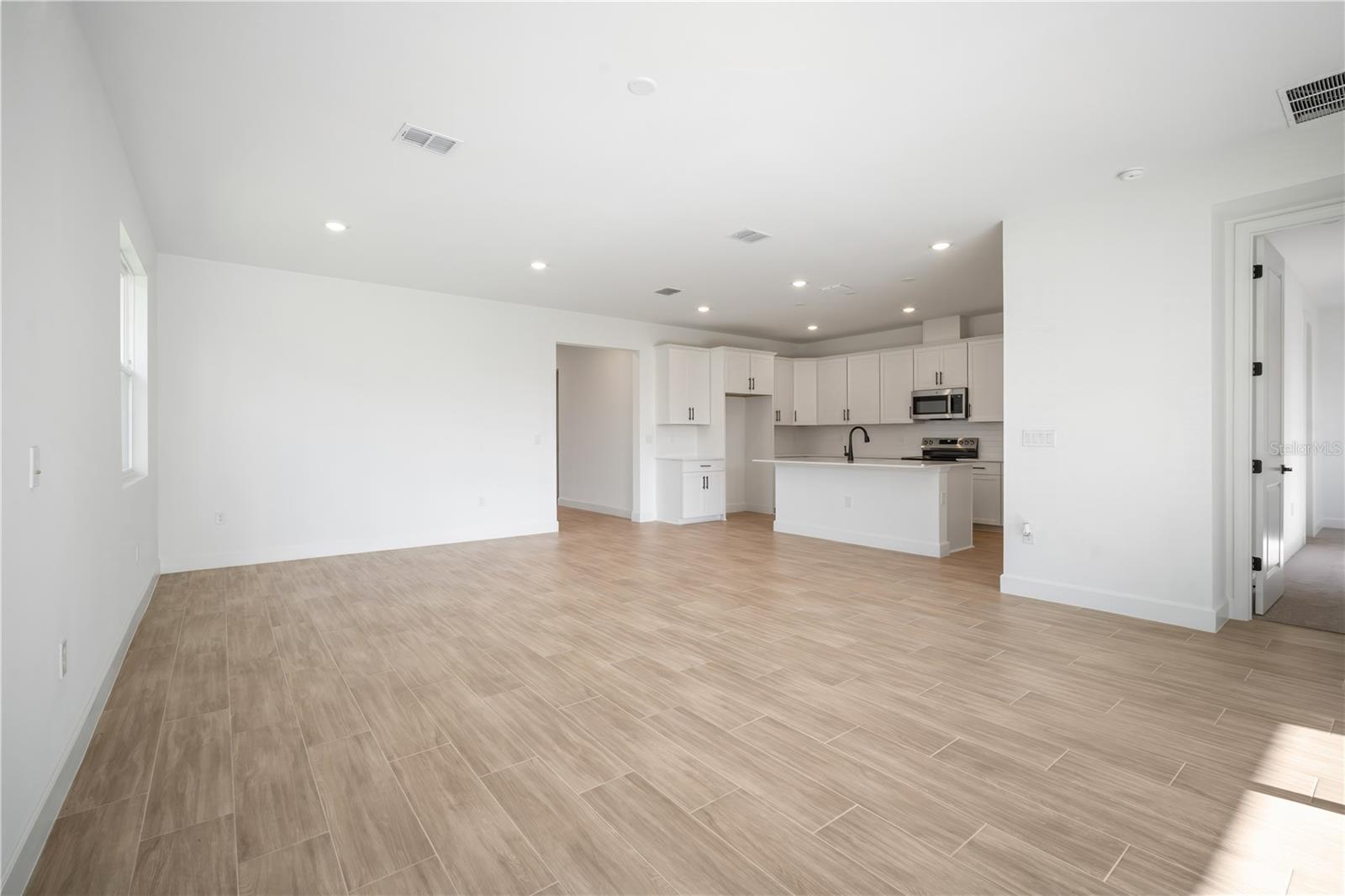 9071 Players Dr Property Photo 10
