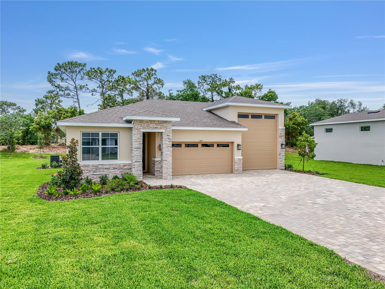 9157 PLAYERS DR Property Photo 1