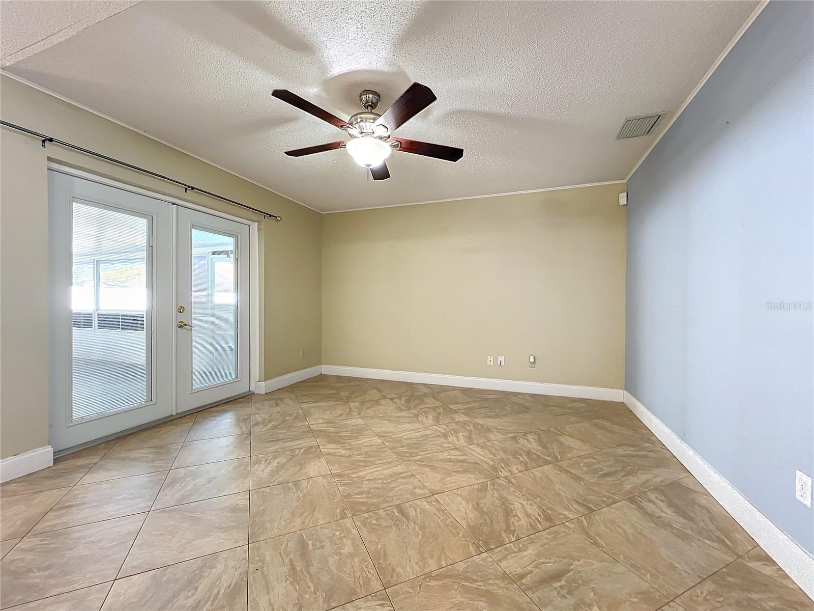8079 Cloverglen Cir Property Photo 12