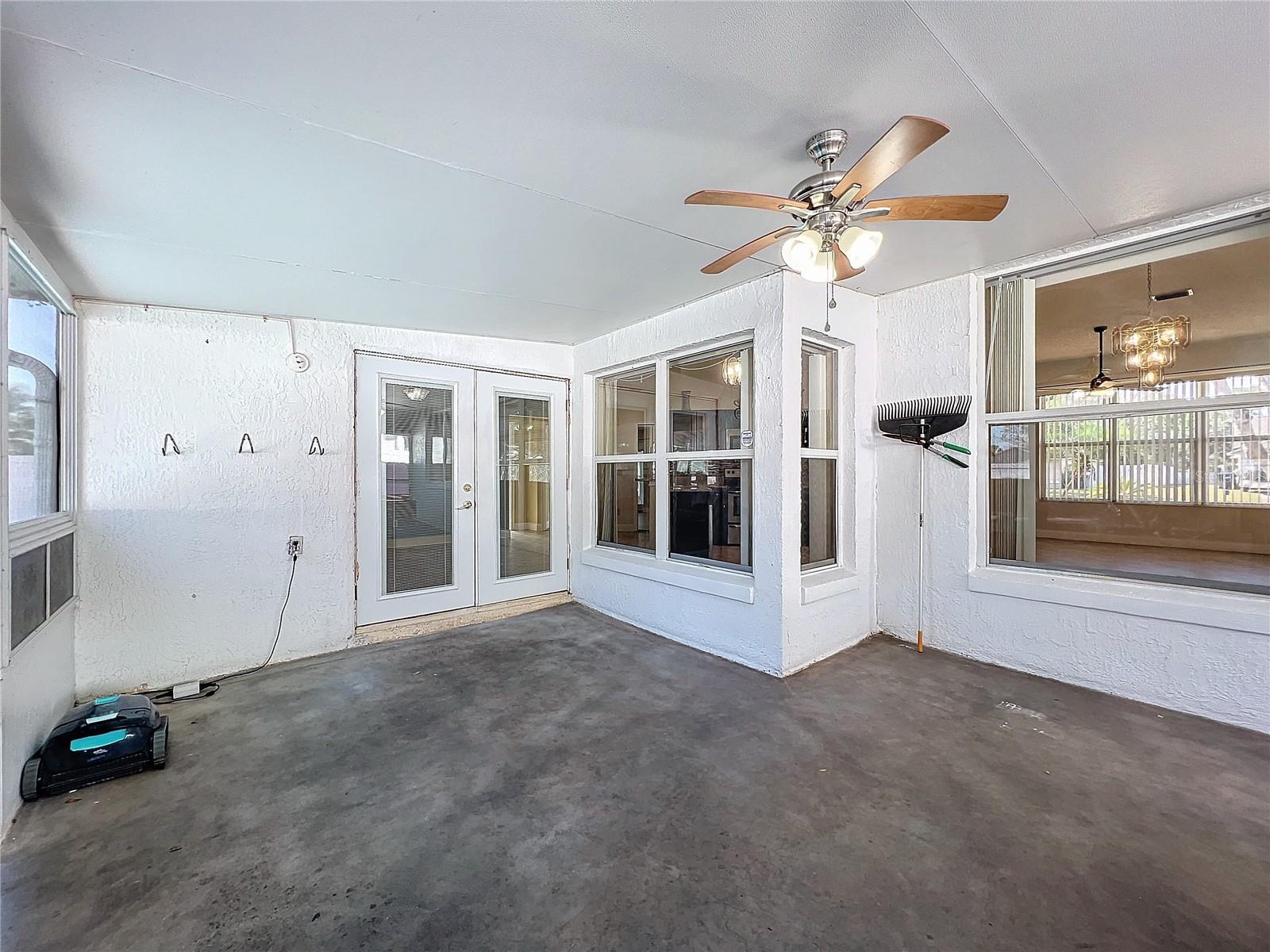 8079 Cloverglen Cir Property Photo 22