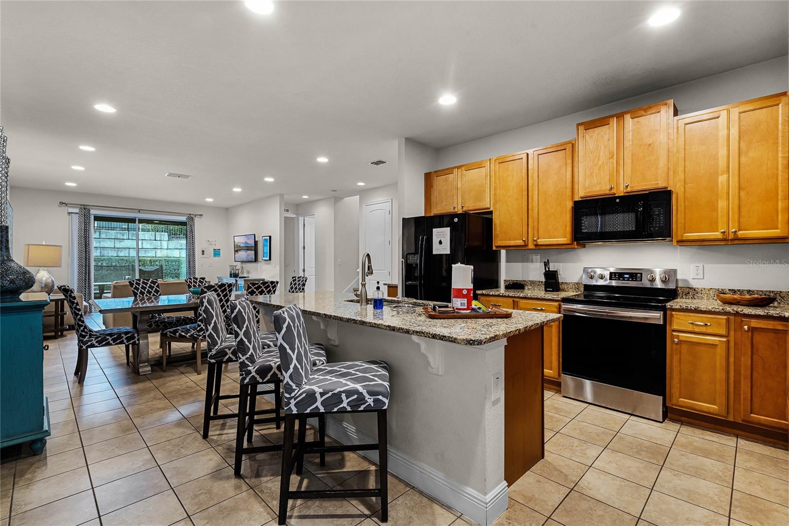 350 Pendant Ct Property Photo 6