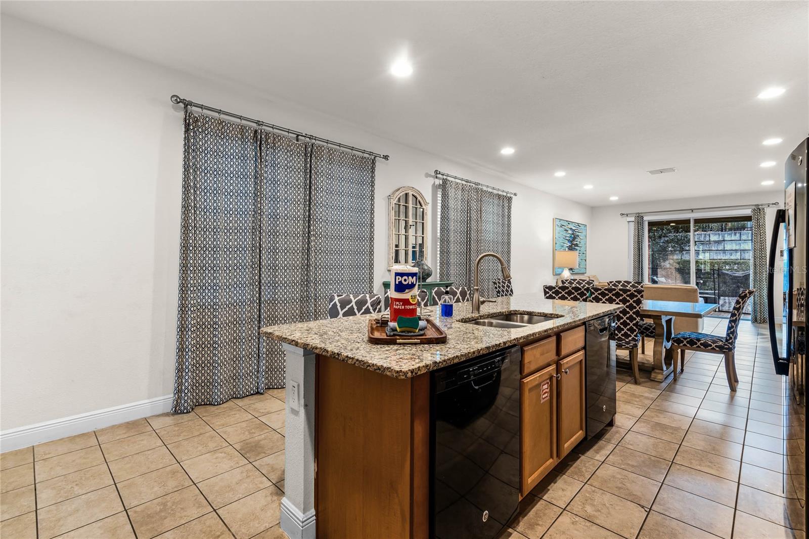 350 Pendant Ct Property Photo 8