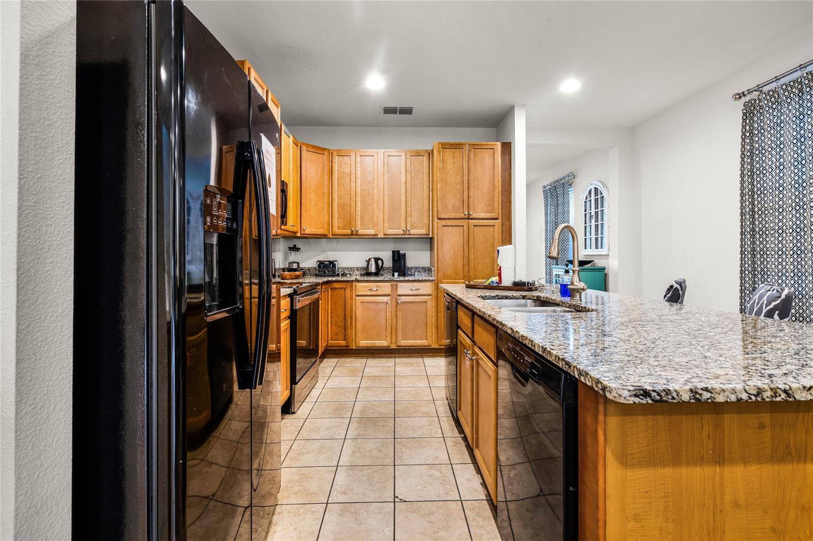 350 Pendant Ct Property Photo 9