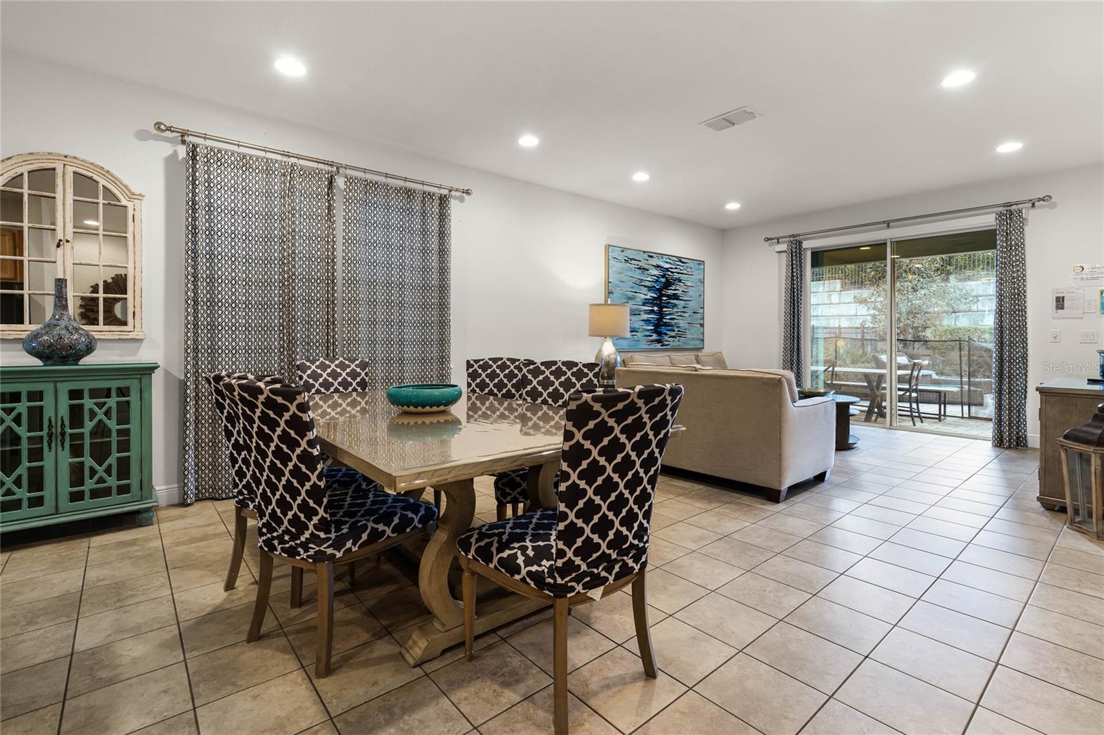 350 Pendant Ct Property Photo 11