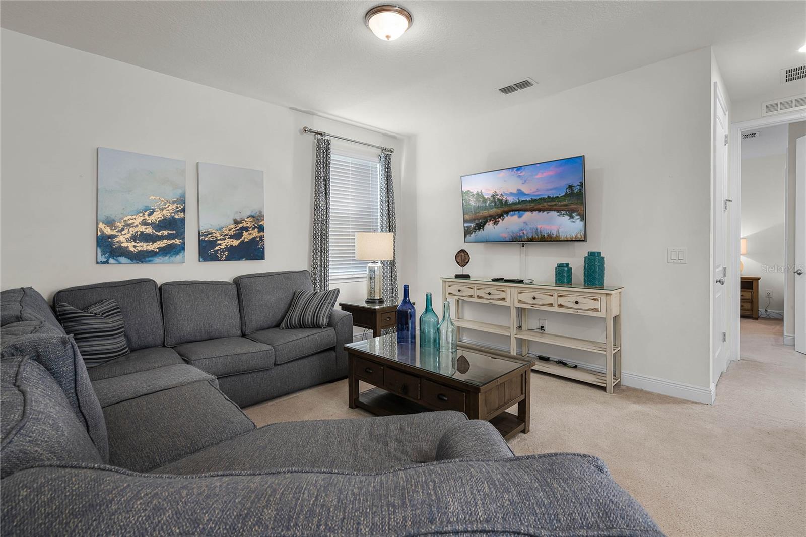 350 Pendant Ct Property Photo 16