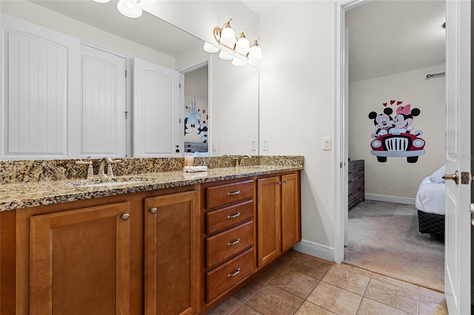 350 Pendant Ct Property Photo 22