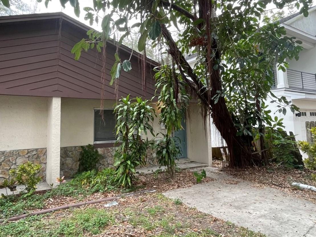 768 Ellwood Ave Property Photo