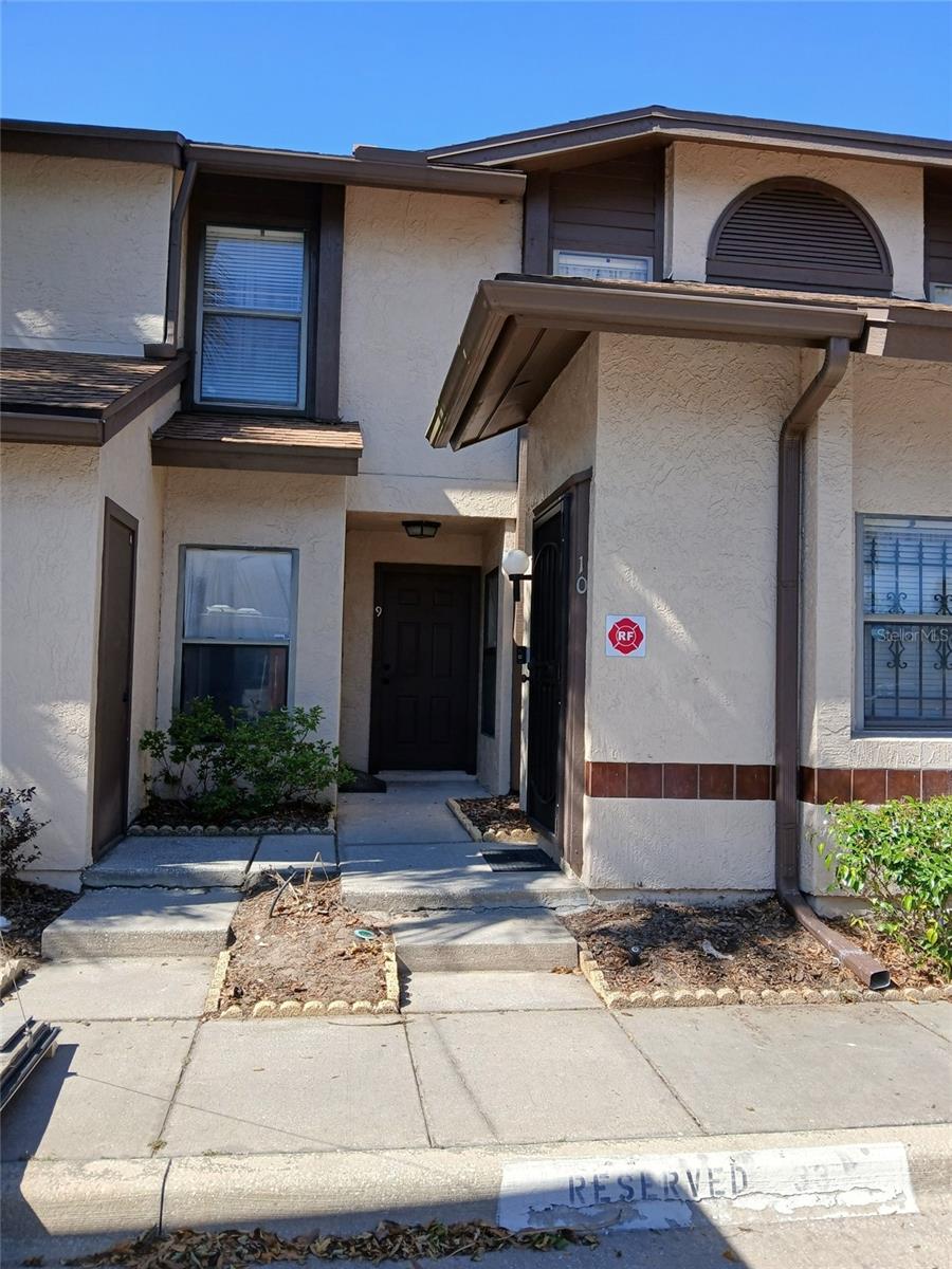 2900 S Semoran Blvd #s Property Photo