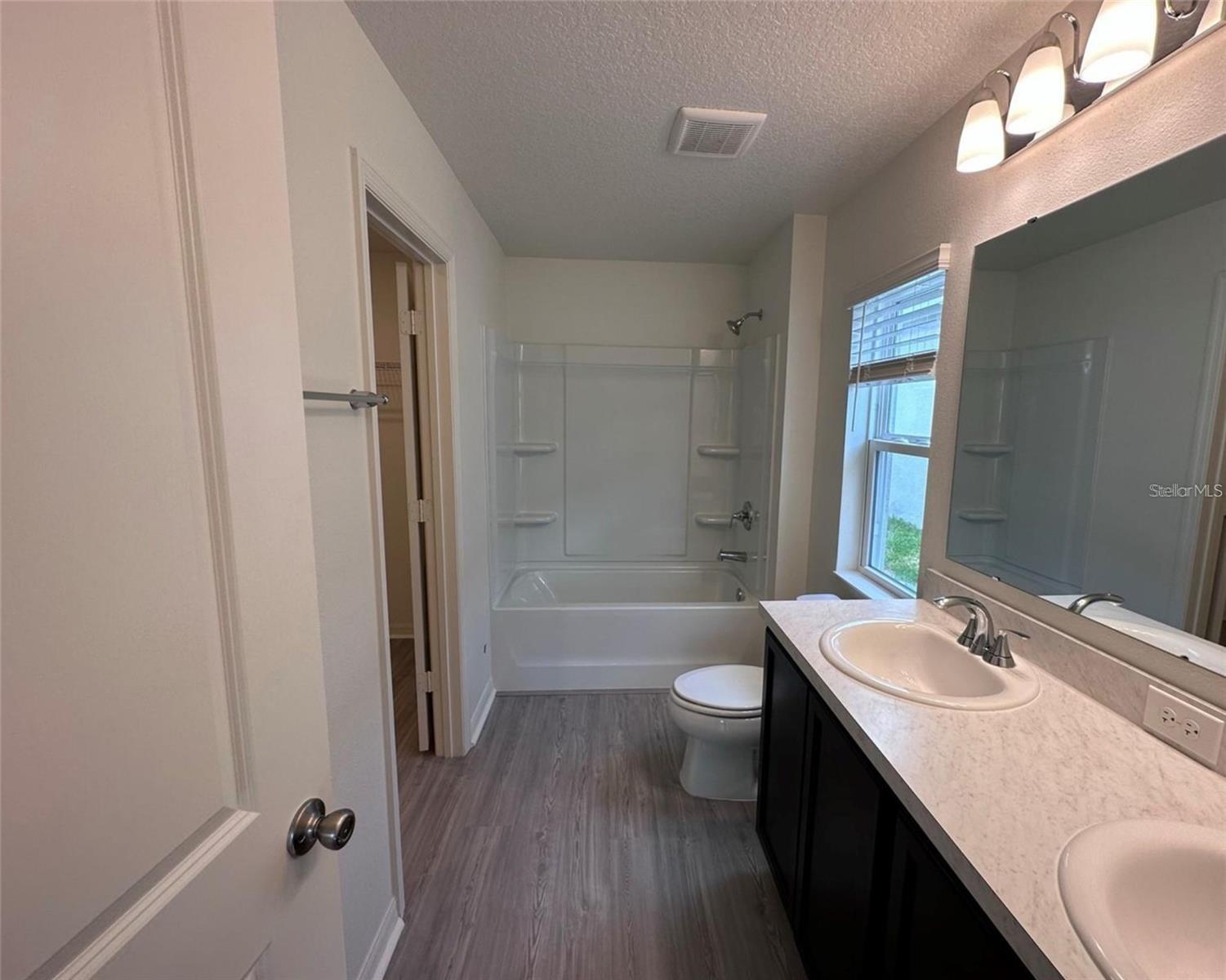 9081 Oscraft Dr Property Photo 5