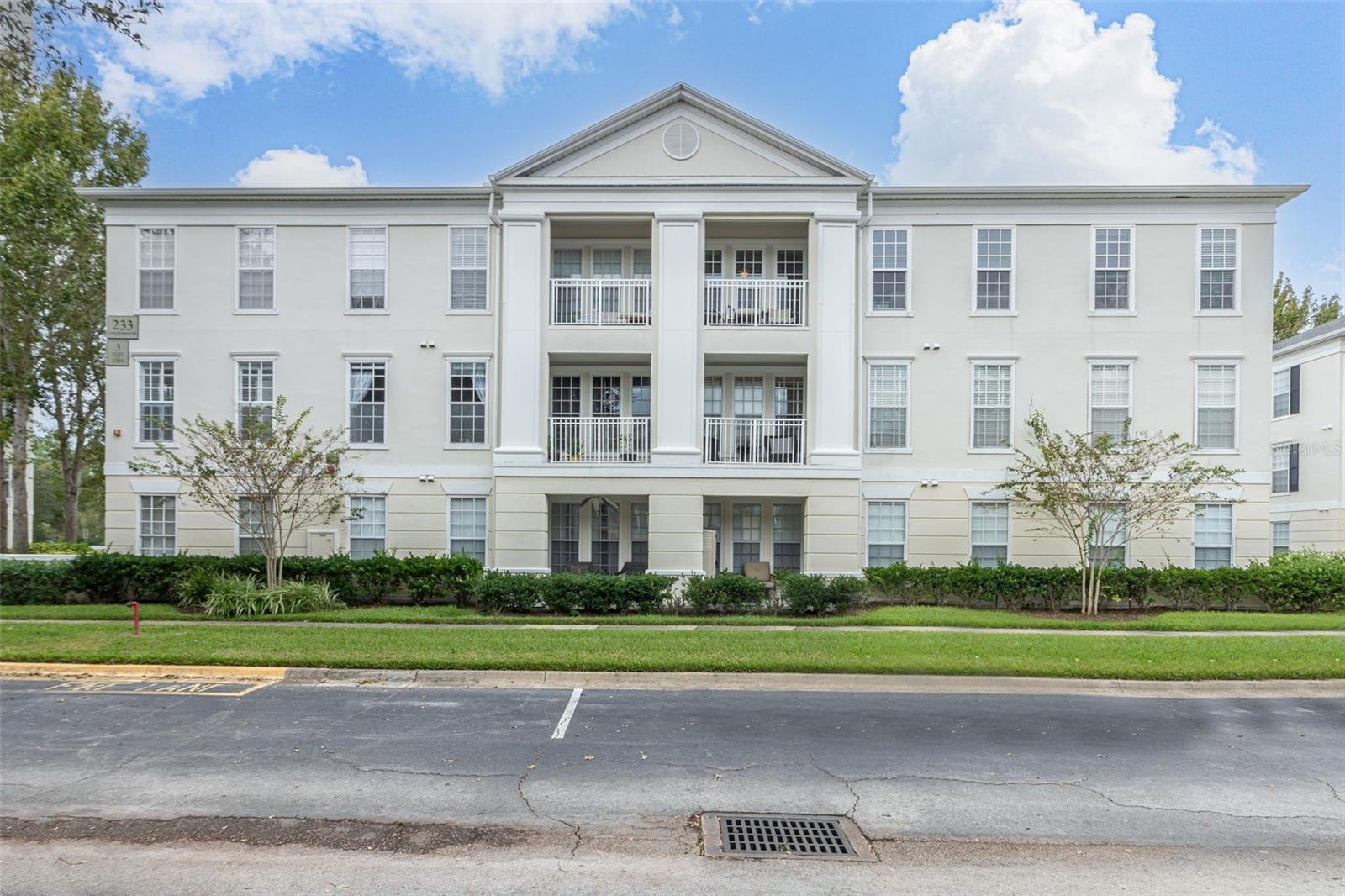233 Goldenrain Dr #202 Property Photo