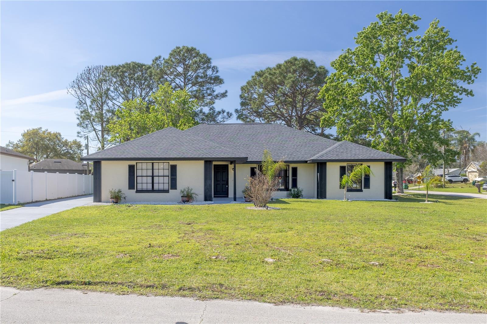 2931 Chilton St Property Photo