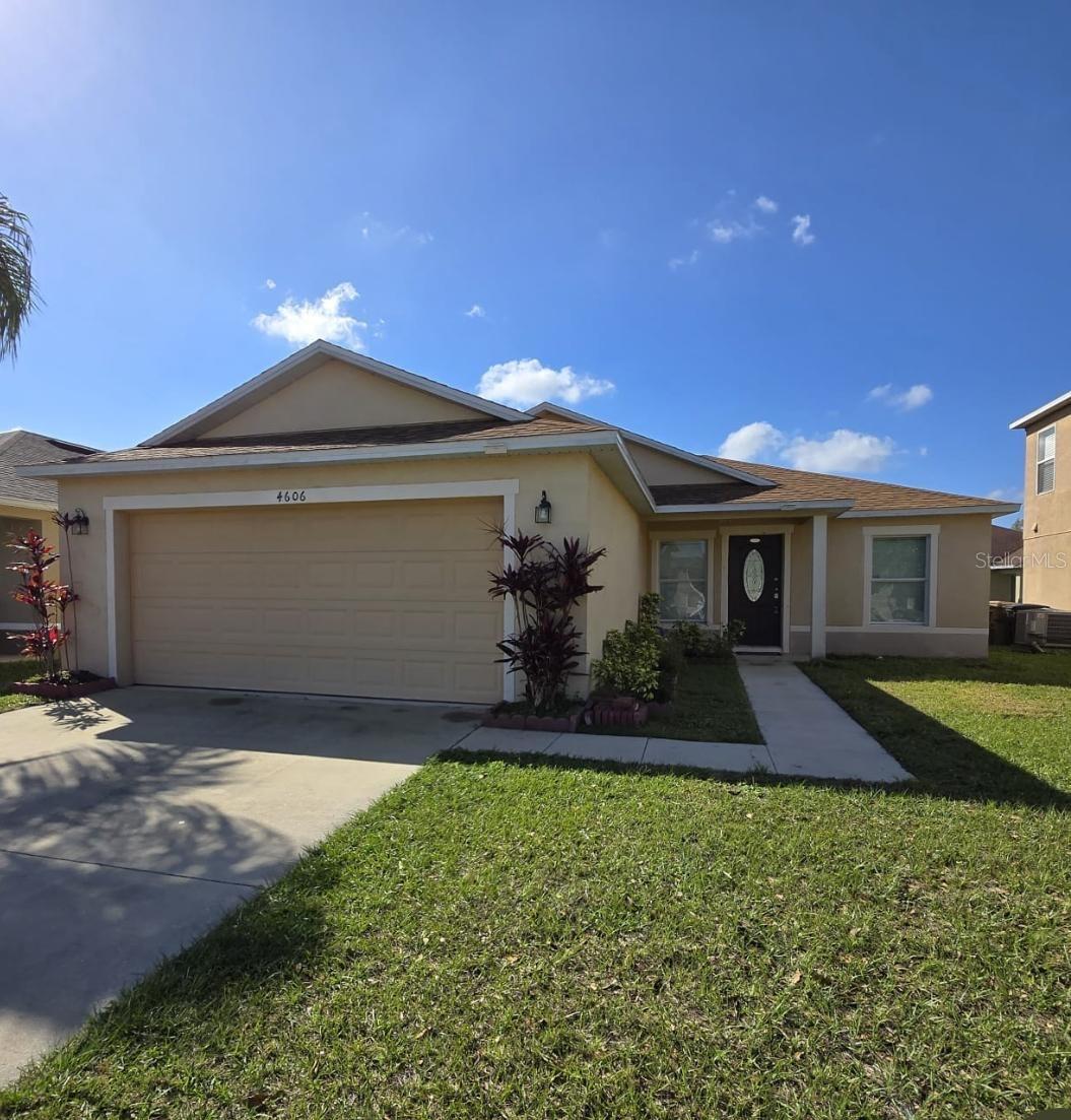 Sunrise Elementary Real Estate Listings Main Image
